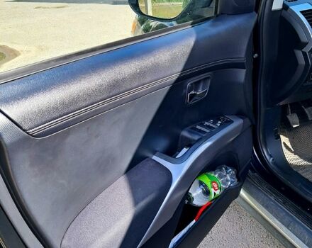 Мицубиси Аутлендер 2011 в Ивано-Франковске на Automoto.ua Черный Мицубиси Аутлендер, объемом двигателя 2.2 л и пробегом 192 тыс. км за 11000 $, фото 4 на Automoto.ua