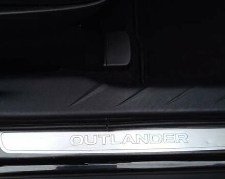 Черный Мицубиси Аутлендер, объемом двигателя 2.2 л и пробегом 209 тыс. км за 12700 $, фото 42 на Automoto.ua