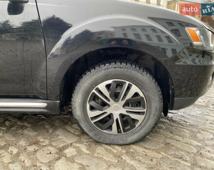 Черный Мицубиси Аутлендер, объемом двигателя 2.27 л и пробегом 233 тыс. км за 10500 $, фото 15 на Automoto.ua