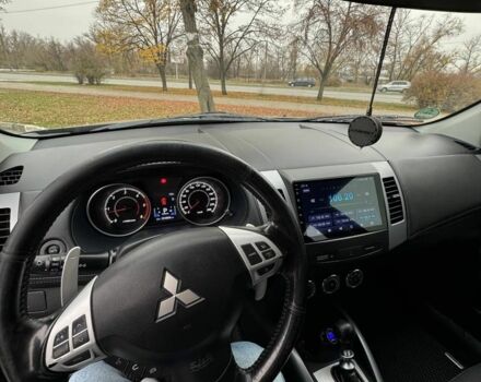 Черный Мицубиси Аутлендер, объемом двигателя 2.2 л и пробегом 253 тыс. км за 12500 $, фото 9 на Automoto.ua