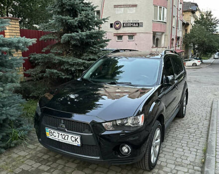 Міцубісі Аутлендер 2011 у Львові на Automoto.ua Чорний Міцубісі Аутлендер, об'ємом двигуна 2.36 л та пробігом 172 тис. км за 11000 $, фото 3 на Automoto.ua
