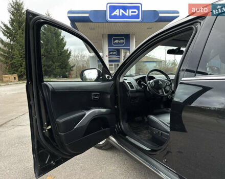 Міцубісі Аутлендер 2011 у Бердичеве на Automoto.ua Чорний Міцубісі Аутлендер, об'ємом двигуна 2.2 л та пробігом 237 тис. км за 11499 $, фото 28 на Automoto.ua