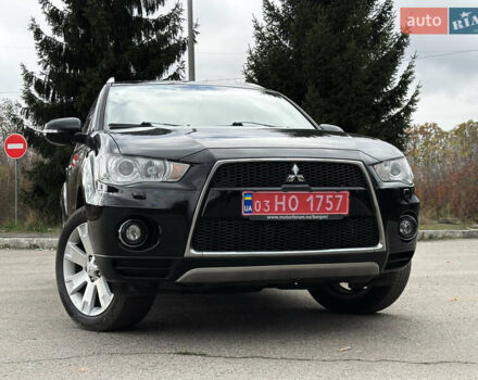 Міцубісі Аутлендер 2011 у Бердичеве на Automoto.ua Чорний Міцубісі Аутлендер, об'ємом двигуна 2.2 л та пробігом 237 тис. км за 11499 $, фото 11 на Automoto.ua