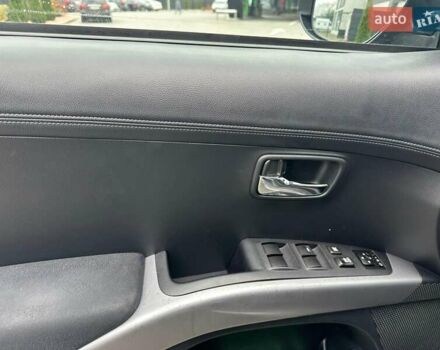 Черный Мицубиси Аутлендер, объемом двигателя 2.2 л и пробегом 226 тыс. км за 10750 $, фото 29 на Automoto.ua