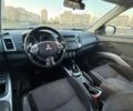 Черный Мицубиси Аутлендер, объемом двигателя 2.2 л и пробегом 252 тыс. км за 6800 $, фото 9 на Automoto.ua