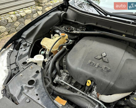 Чорний Міцубісі Аутлендер, об'ємом двигуна 2.2 л та пробігом 216 тис. км за 12000 $, фото 25 на Automoto.ua