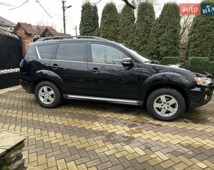 Чорний Міцубісі Аутлендер, об'ємом двигуна 2.2 л та пробігом 216 тис. км за 12000 $, фото 2 на Automoto.ua