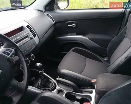 Чорний Міцубісі Аутлендер, об'ємом двигуна 2.2 л та пробігом 238 тис. км за 10100 $, фото 11 на Automoto.ua