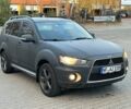 Чорний Міцубісі Аутлендер, об'ємом двигуна 2 л та пробігом 250 тис. км за 4450 $, фото 6 на Automoto.ua