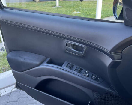 Чорний Міцубісі Аутлендер, об'ємом двигуна 2.4 л та пробігом 93 тис. км за 12500 $, фото 17 на Automoto.ua