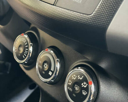 Міцубісі Аутлендер 2011 у Хмельницькому на Automoto.ua Чорний Міцубісі Аутлендер, об'ємом двигуна 2 л та пробігом 196 тис. км за 9500 $, фото 14 на Automoto.ua