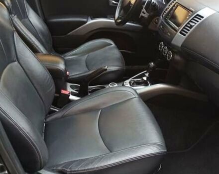 Черный Мицубиси Аутлендер, объемом двигателя 2.2 л и пробегом 209 тыс. км за 12700 $, фото 35 на Automoto.ua