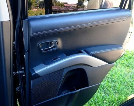 Черный Мицубиси Аутлендер, объемом двигателя 2.2 л и пробегом 190 тыс. км за 11999 $, фото 8 на Automoto.ua