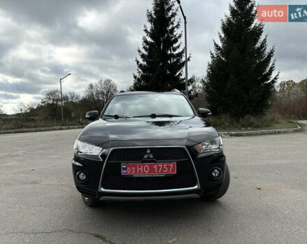 Міцубісі Аутлендер 2011 у Бердичеве на Automoto.ua Чорний Міцубісі Аутлендер, об'ємом двигуна 2.2 л та пробігом 237 тис. км за 11499 $, фото 10 на Automoto.ua