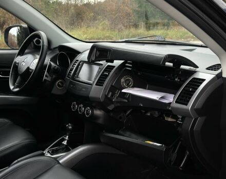 Черный Мицубиси Аутлендер, объемом двигателя 2.2 л и пробегом 237 тыс. км за 11450 $, фото 13 на Automoto.ua