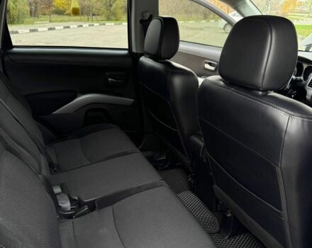 Черный Мицубиси Аутлендер, объемом двигателя 2.2 л и пробегом 253 тыс. км за 12500 $, фото 19 на Automoto.ua