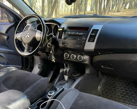 Міцубісі Аутлендер 2011 у Хмельницькому на Automoto.ua Чорний Міцубісі Аутлендер, об'ємом двигуна 2 л та пробігом 196 тис. км за 9500 $, фото 20 на Automoto.ua