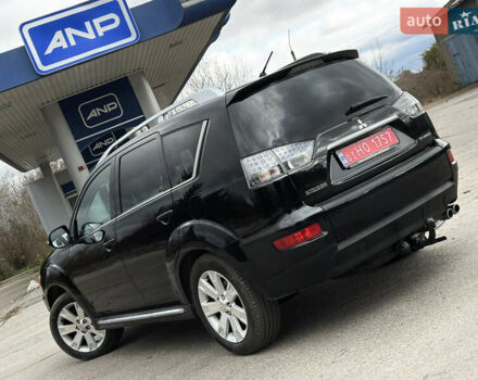 Міцубісі Аутлендер 2011 у Бердичеве на Automoto.ua Чорний Міцубісі Аутлендер, об'ємом двигуна 2.2 л та пробігом 237 тис. км за 11499 $, фото 13 на Automoto.ua
