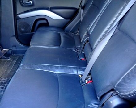 Черный Мицубиси Аутлендер, объемом двигателя 2.2 л и пробегом 190 тыс. км за 11999 $, фото 3 на Automoto.ua