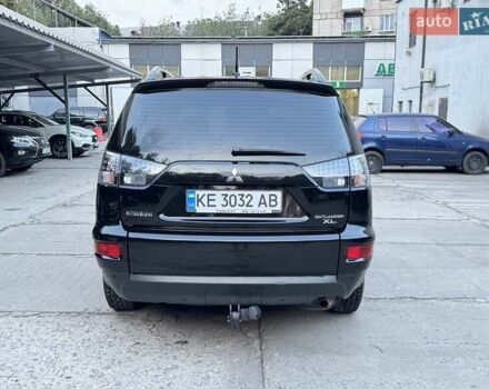 Черный Мицубиси Аутлендер, объемом двигателя 2 л и пробегом 150 тыс. км за 10200 $, фото 3 на Automoto.ua
