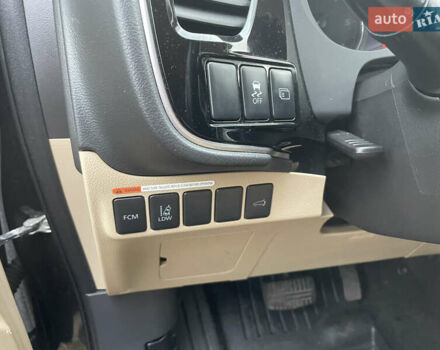 Чорний Міцубісі Аутлендер, об'ємом двигуна 2.27 л та пробігом 203 тис. км за 12600 $, фото 11 на Automoto.ua