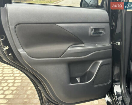 Чорний Міцубісі Аутлендер, об'ємом двигуна 2.2 л та пробігом 176 тис. км за 13500 $, фото 27 на Automoto.ua