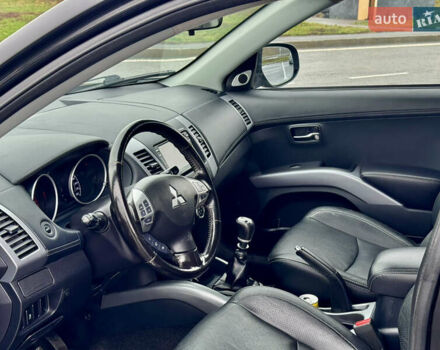 Черный Мицубиси Аутлендер, объемом двигателя 2.2 л и пробегом 215 тыс. км за 11450 $, фото 15 на Automoto.ua