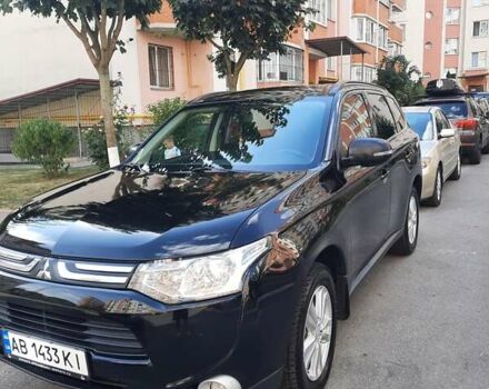 Черный Мицубиси Аутлендер, объемом двигателя 2.27 л и пробегом 256 тыс. км за 13600 $, фото 4 на Automoto.ua