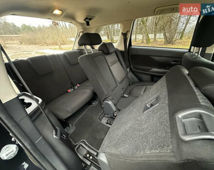 Чорний Міцубісі Аутлендер, об'ємом двигуна 2.2 л та пробігом 176 тис. км за 13500 $, фото 33 на Automoto.ua