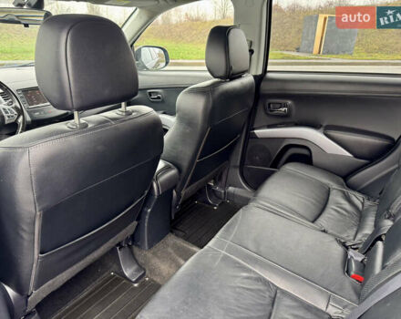 Черный Мицубиси Аутлендер, объемом двигателя 2.2 л и пробегом 215 тыс. км за 11450 $, фото 25 на Automoto.ua