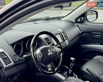 Черный Мицубиси Аутлендер, объемом двигателя 2.2 л и пробегом 215 тыс. км за 11450 $, фото 14 на Automoto.ua