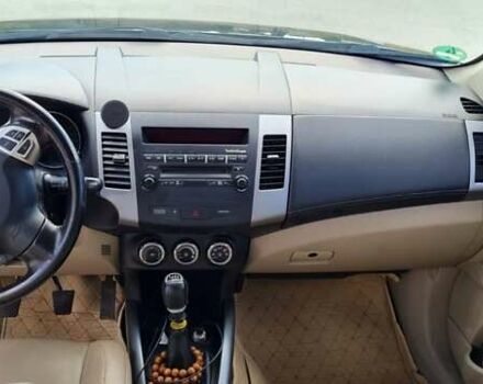 Черный Мицубиси Аутлендер, объемом двигателя 2.27 л и пробегом 195 тыс. км за 10500 $, фото 21 на Automoto.ua