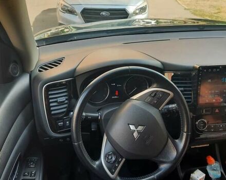 Черный Мицубиси Аутлендер, объемом двигателя 2.27 л и пробегом 256 тыс. км за 13600 $, фото 12 на Automoto.ua