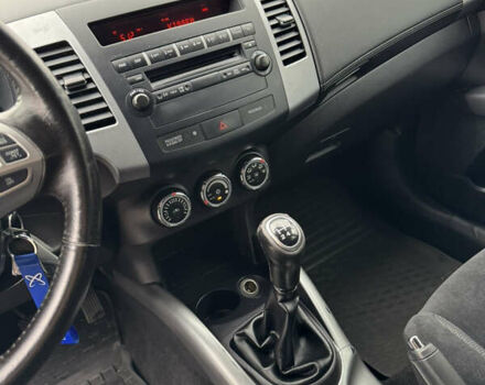 Чорний Міцубісі Аутлендер, об'ємом двигуна 2.36 л та пробігом 96 тис. км за 11700 $, фото 19 на Automoto.ua