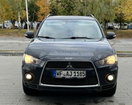 Черный Мицубиси Аутлендер, объемом двигателя 2 л и пробегом 250 тыс. км за 4850 $, фото 7 на Automoto.ua