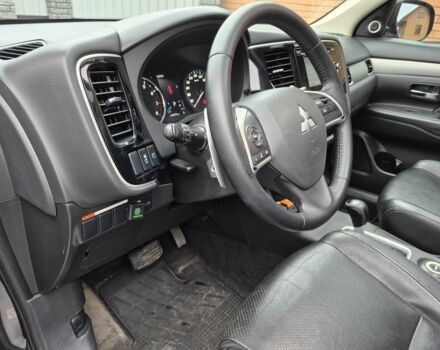 Черный Мицубиси Аутлендер, объемом двигателя 2.4 л и пробегом 211 тыс. км за 12590 $, фото 15 на Automoto.ua