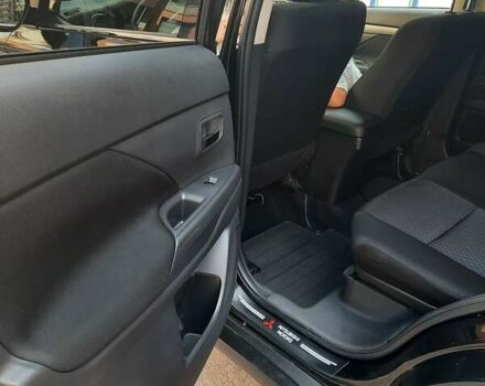 Черный Мицубиси Аутлендер, объемом двигателя 2.27 л и пробегом 256 тыс. км за 13600 $, фото 10 на Automoto.ua