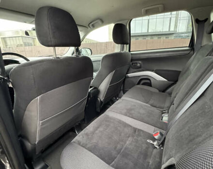 Чорний Міцубісі Аутлендер, об'ємом двигуна 2.36 л та пробігом 96 тис. км за 11700 $, фото 24 на Automoto.ua