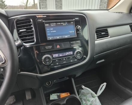 Черный Мицубиси Аутлендер, объемом двигателя 2.4 л и пробегом 211 тыс. км за 12590 $, фото 14 на Automoto.ua