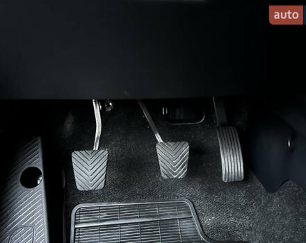 Чорний Міцубісі Аутлендер, об'ємом двигуна 2.3 л та пробігом 124 тис. км за 11999 $, фото 48 на Automoto.ua