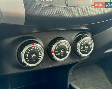 Черный Мицубиси Аутлендер, объемом двигателя 2.2 л и пробегом 215 тыс. км за 11450 $, фото 21 на Automoto.ua