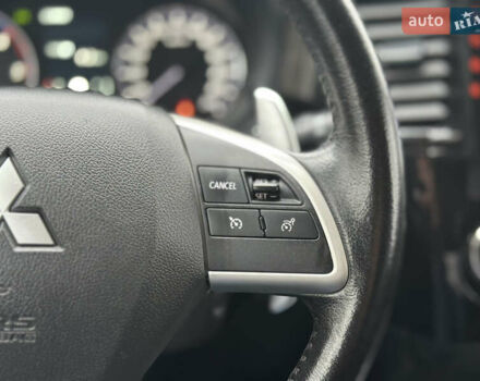 Чорний Міцубісі Аутлендер, об'ємом двигуна 2.2 л та пробігом 176 тис. км за 13500 $, фото 20 на Automoto.ua
