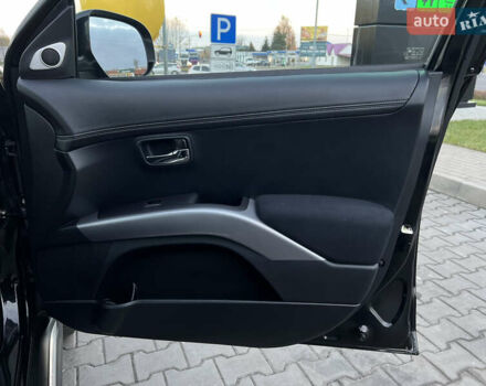 Чорний Міцубісі Аутлендер, об'ємом двигуна 2.3 л та пробігом 124 тис. км за 11999 $, фото 83 на Automoto.ua