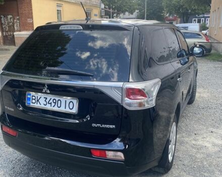 Черный Мицубиси Аутлендер, объемом двигателя 2 л и пробегом 168 тыс. км за 12007 $, фото 6 на Automoto.ua