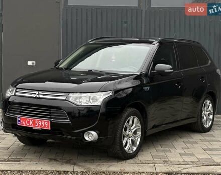 Чорний Міцубісі Аутлендер, об'ємом двигуна 2 л та пробігом 213 тис. км за 13888 $, фото 2 на Automoto.ua