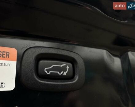 Чорний Міцубісі Аутлендер, об'ємом двигуна 2 л та пробігом 213 тис. км за 13888 $, фото 34 на Automoto.ua