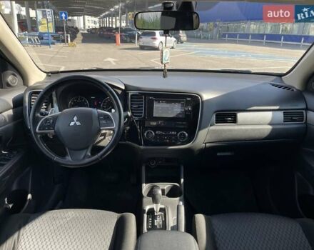 Черный Мицубиси Аутлендер, объемом двигателя 2 л и пробегом 270 тыс. км за 11400 $, фото 29 на Automoto.ua
