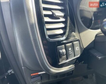 Черный Мицубиси Аутлендер, объемом двигателя 2 л и пробегом 270 тыс. км за 11400 $, фото 19 на Automoto.ua