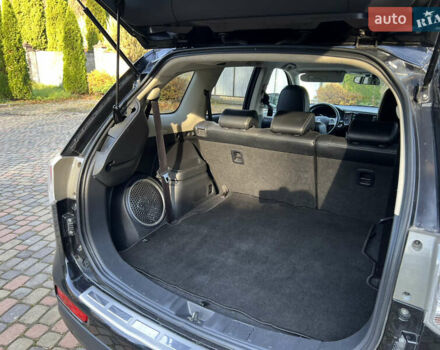 Черный Мицубиси Аутлендер, объемом двигателя 2 л и пробегом 190 тыс. км за 12500 $, фото 24 на Automoto.ua