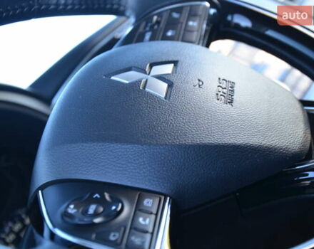 Чорний Міцубісі Аутлендер, об'ємом двигуна 2.2 л та пробігом 237 тис. км за 12550 $, фото 44 на Automoto.ua